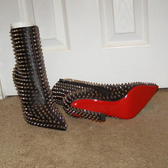 NEW 39.5 Christian Louboutin Condora Spiked Boots - Picture 11 of 13
